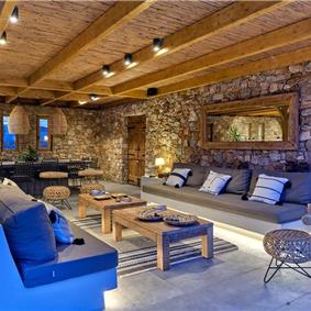 6 bedroom villa with pool, East Paros, sleeps 12